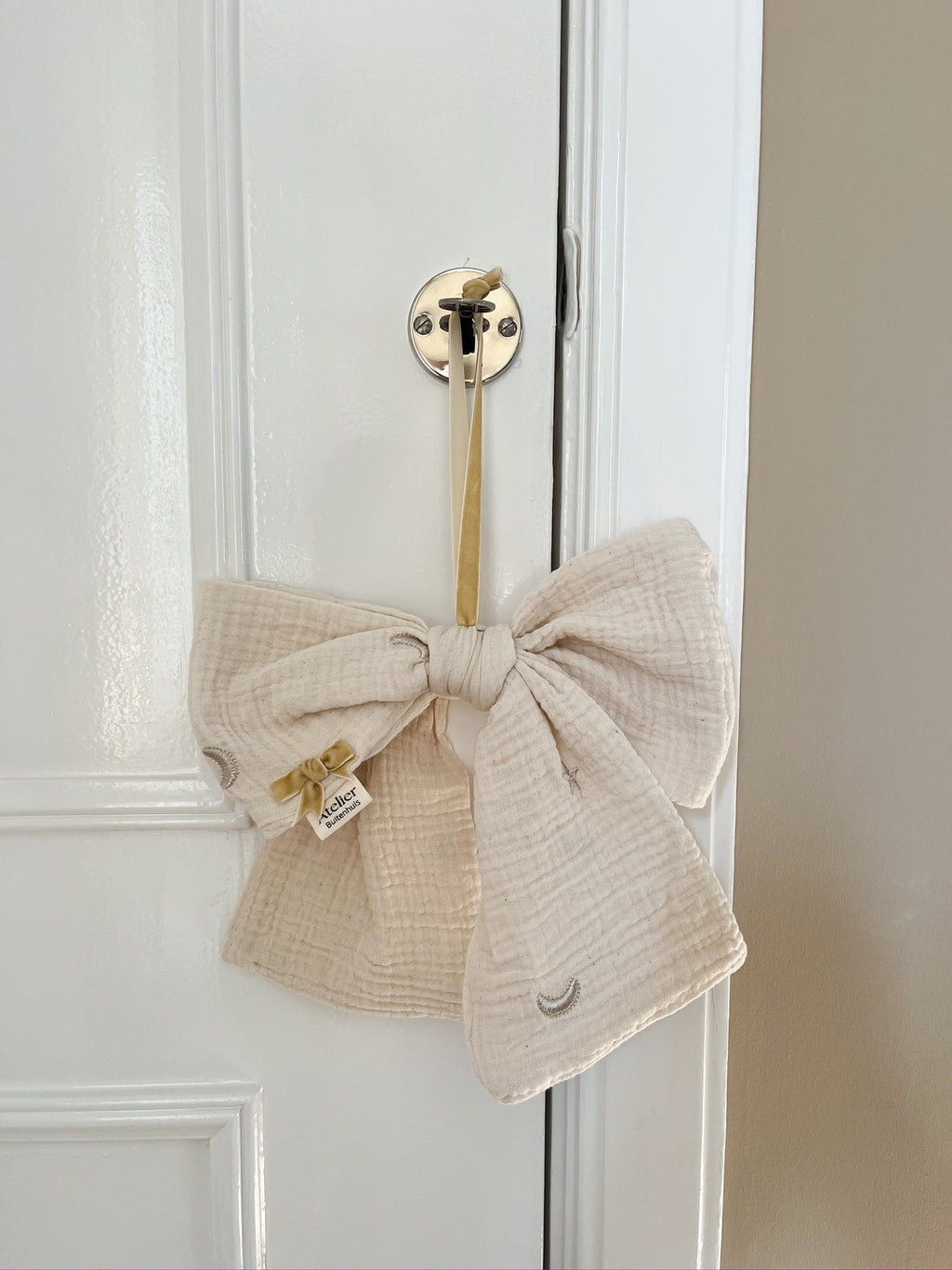 Strik | Beige met maantje en sterretje